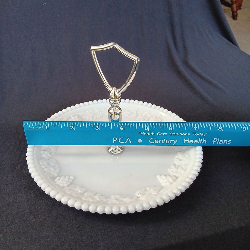 Vintage Westmoreland White Milk Glass Grape and Leaves Tidbit Tray w/ Handle - Picture 5 of 7